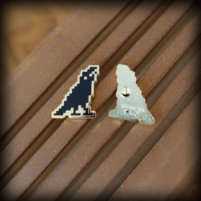 Crow Pin • Look Up